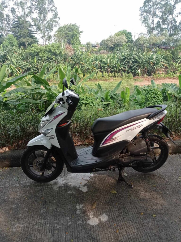 Honda Beat Pop. Skuter Matic