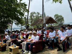 PT Pegadaian Rayakan World Habitat Day dengan Kegiatan Transplantasi Karang di Pantai Carita Anyer