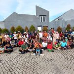 foto bersama antara warga Beryl dan RT 26