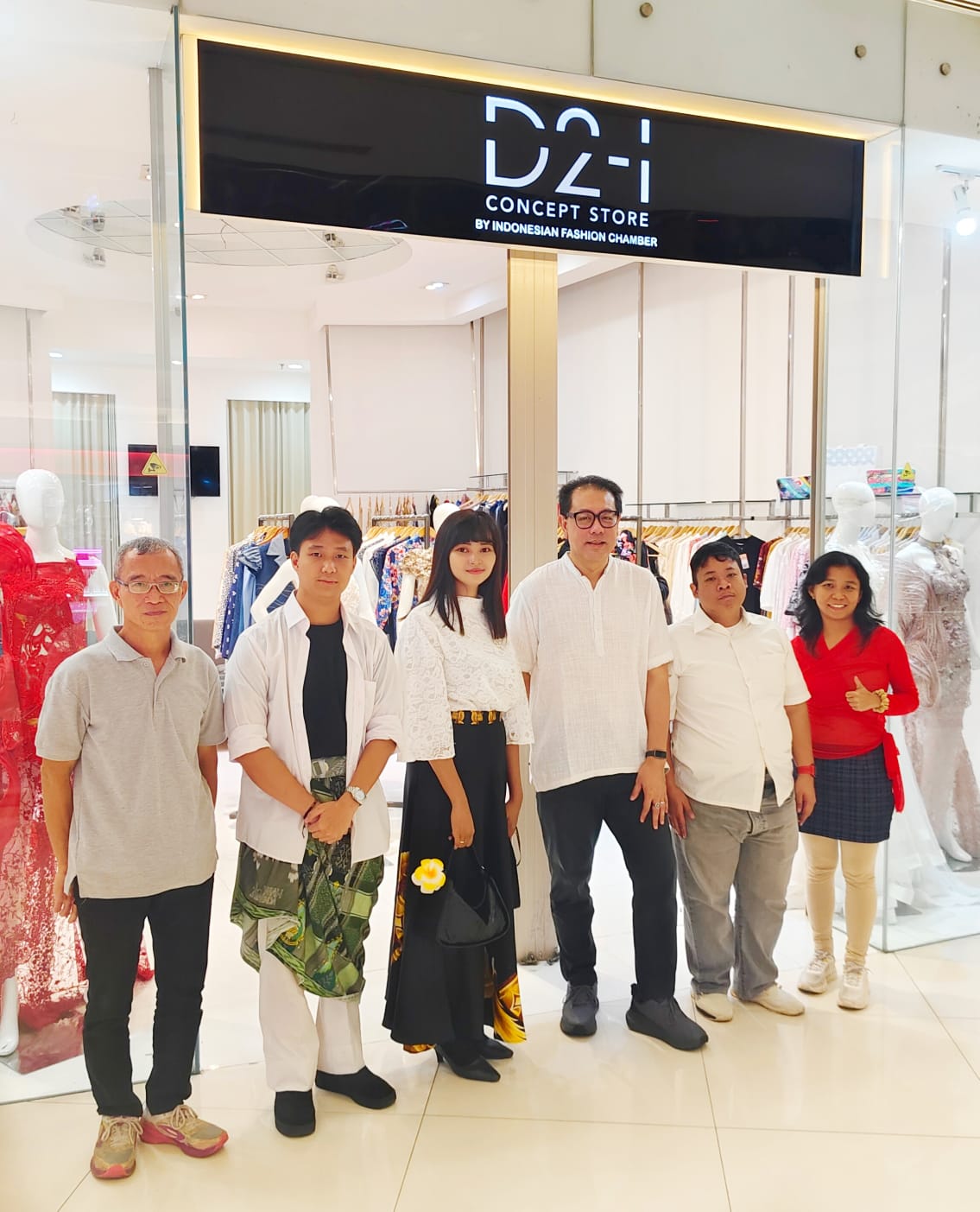 Kunjungan Ayu ke D2-I store Ciputra World Surabaya