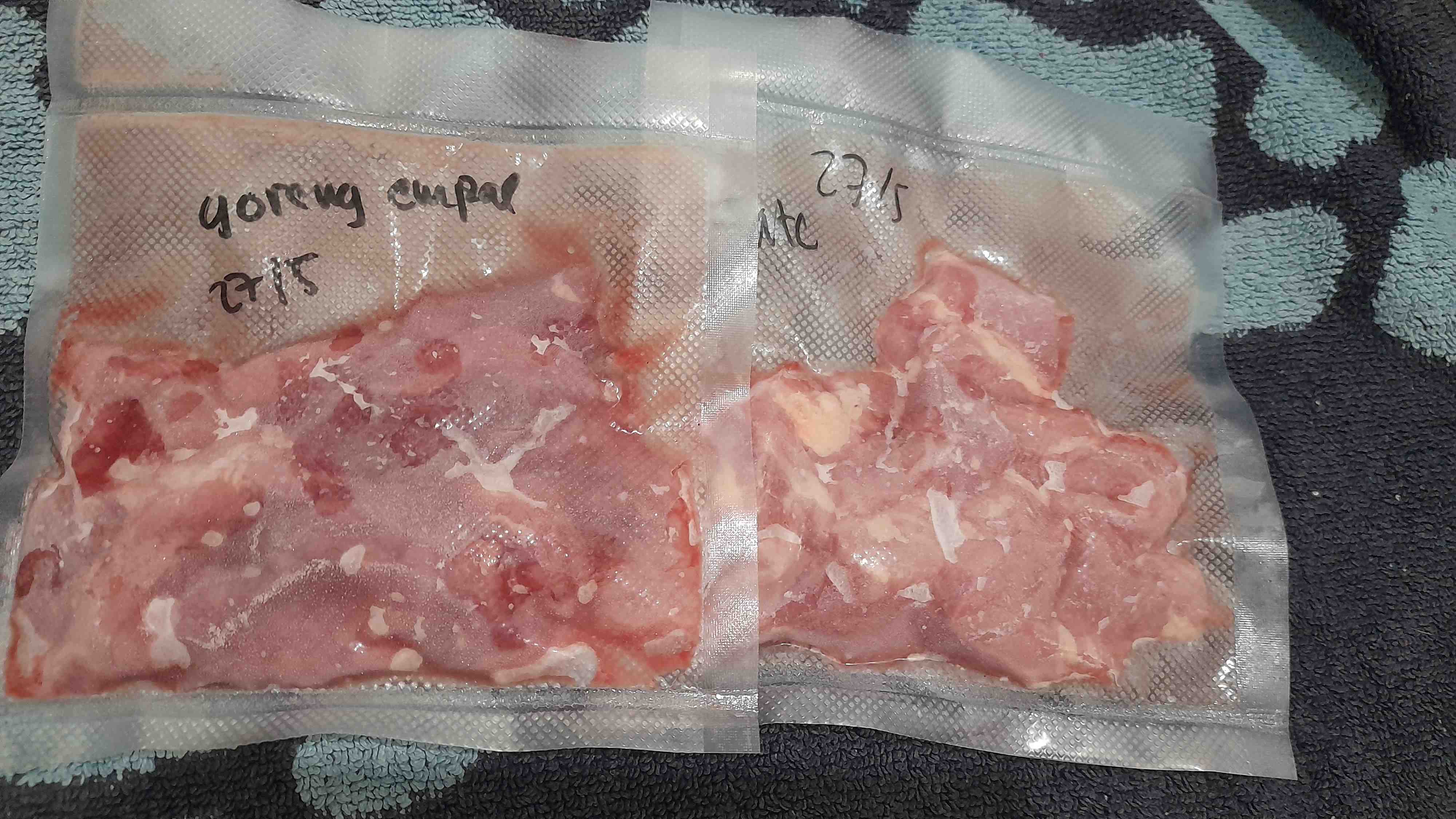 Penyimpanan daging dalam kantong kedap udara